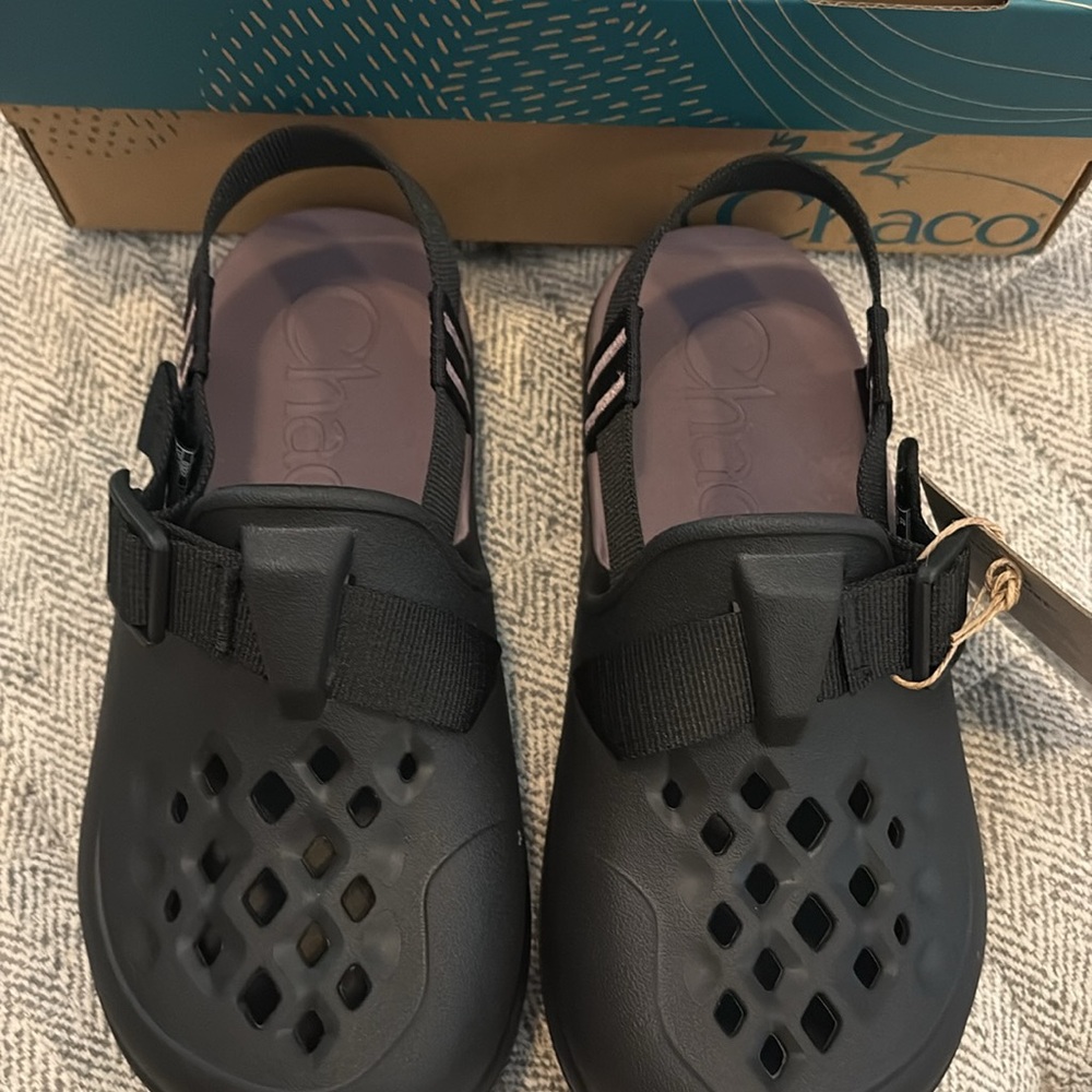 Chaco Chillos black clogs size 6 - Picture 4 of 4